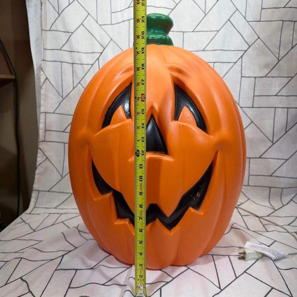 General Foam Plastic Blow Mold Pumpkin 20